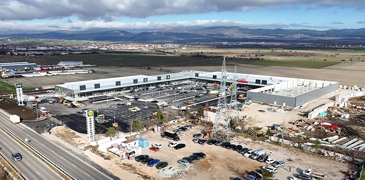 Retail Park Kostinbrod.jpg