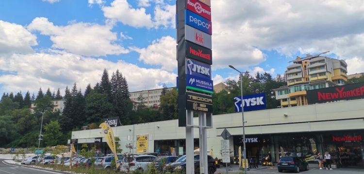Retail Park Smolyan.jpg